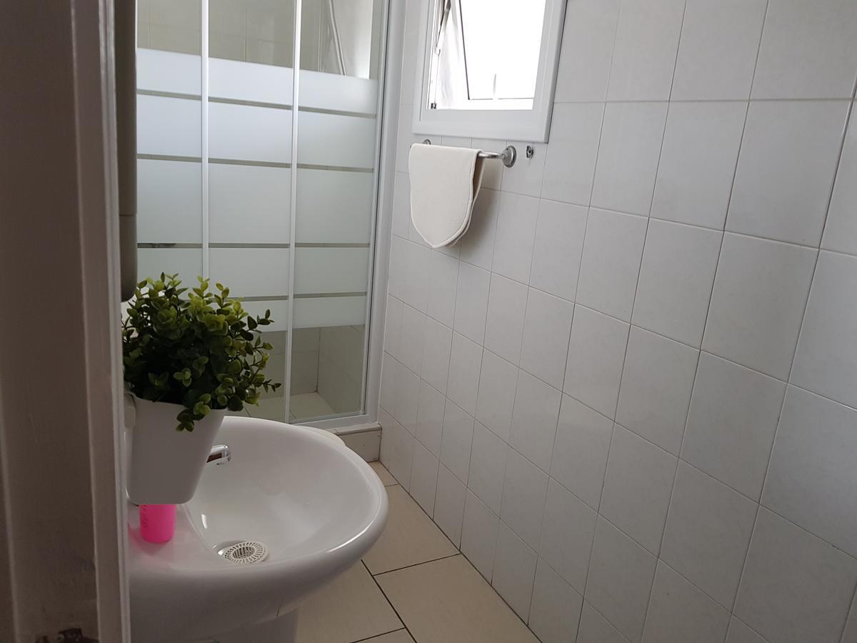 Valentinos Court Apartment Paphos Bagian luar foto